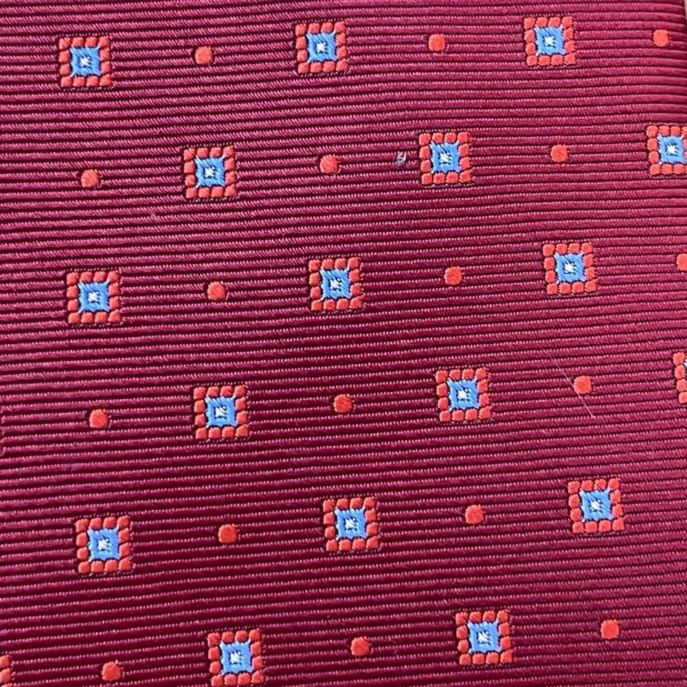 Brooks Brothers Silk Tie Mens Burgundy Red Blue Geometric Preppy Stain Resistant